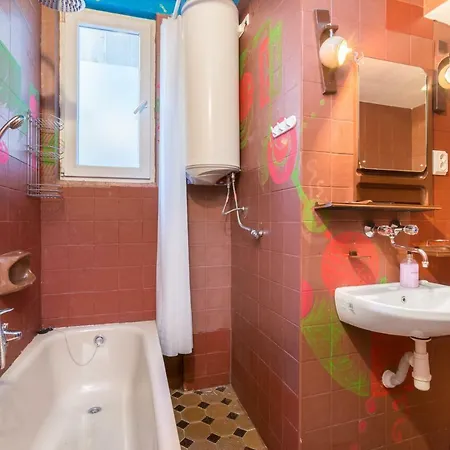 Rakovski Street Three Bedroom Ten People Spacious Apartmán Sofie